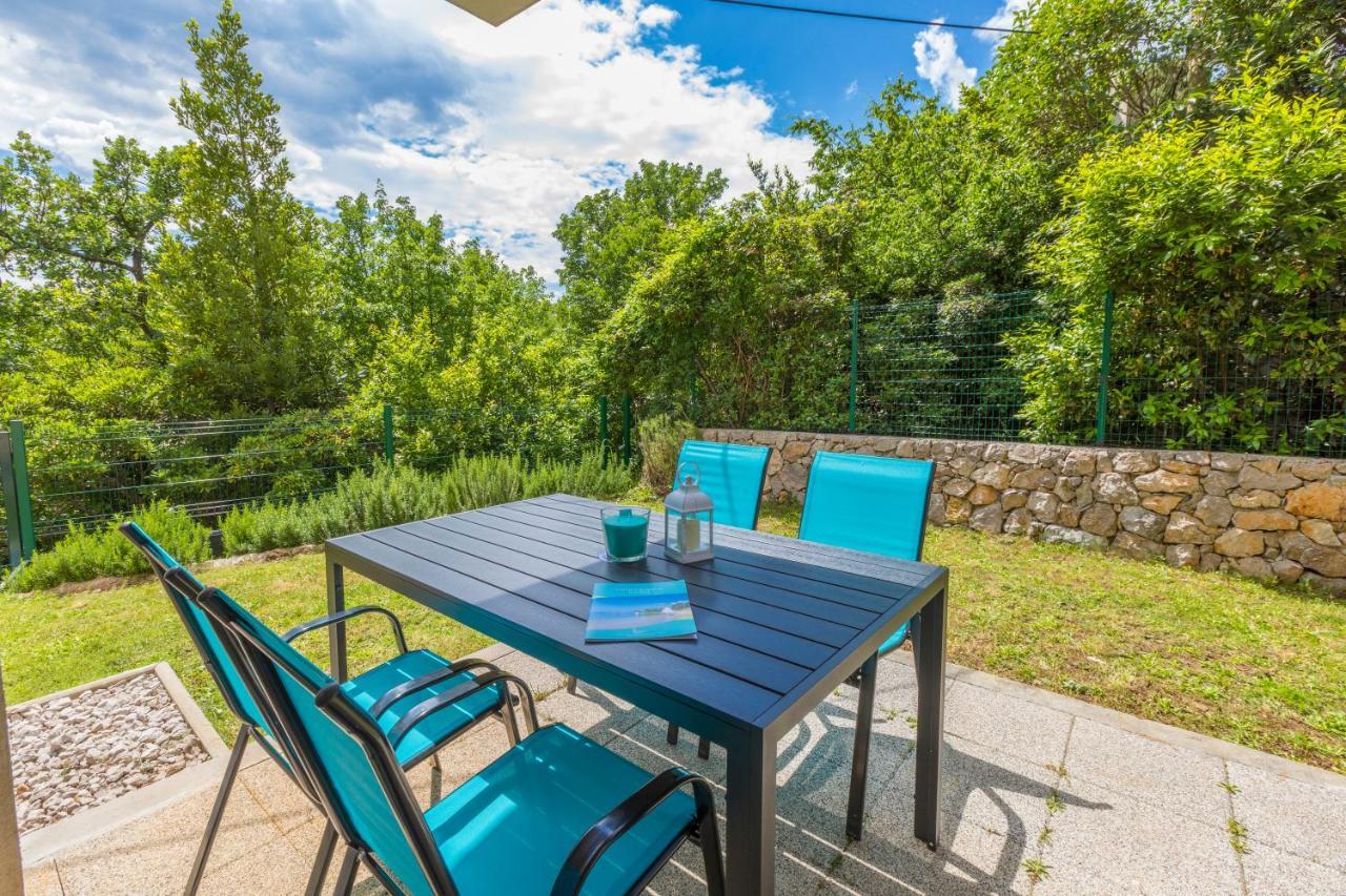 Mb Apartmani Crikvenica Luaran gambar